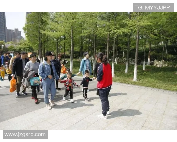 《探索早教潜力，打造孩子全面发展的学习与成长环境》